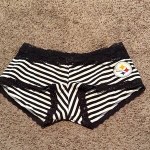 Pink’s Black and White Steelers boy shorts